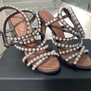 CHANEL 18S Crackled Leather Pearl Straps Sandals